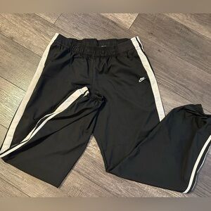 Low waisted vintage nike stripe pants